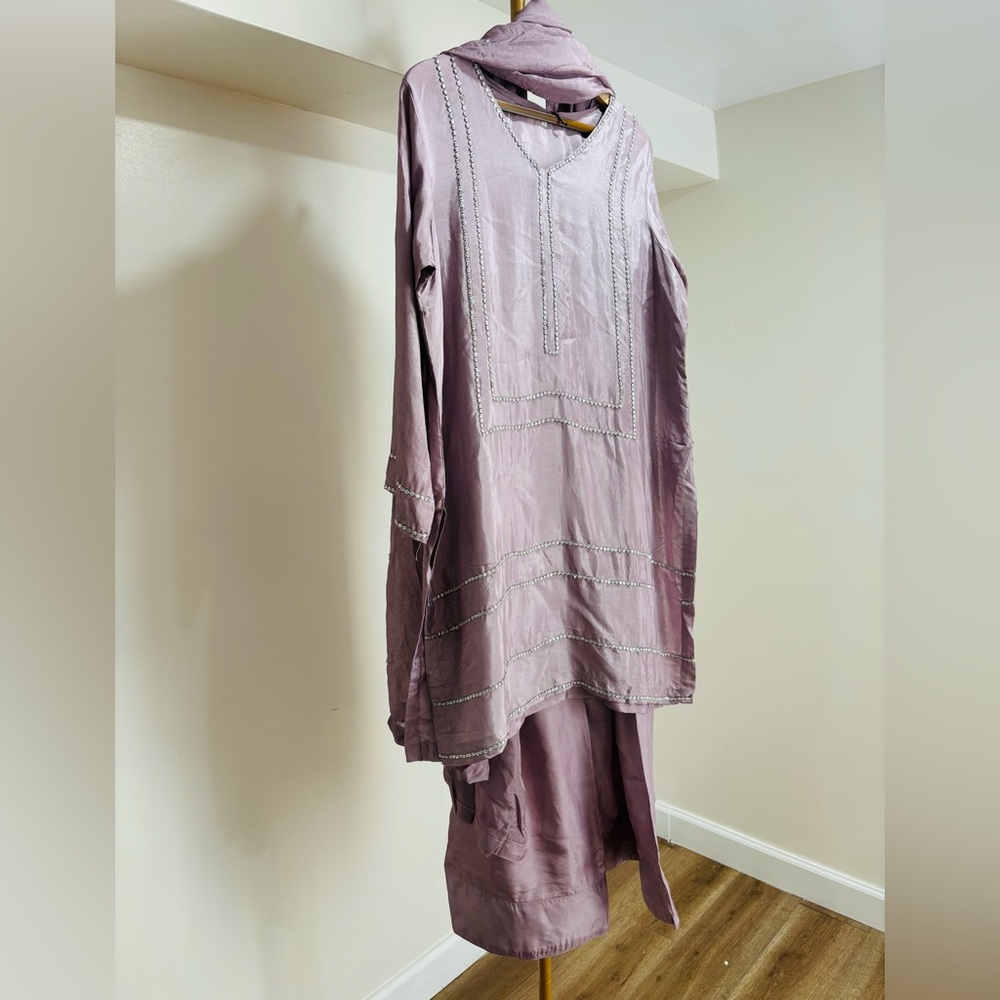 elegant Farsi Shalwar Suit